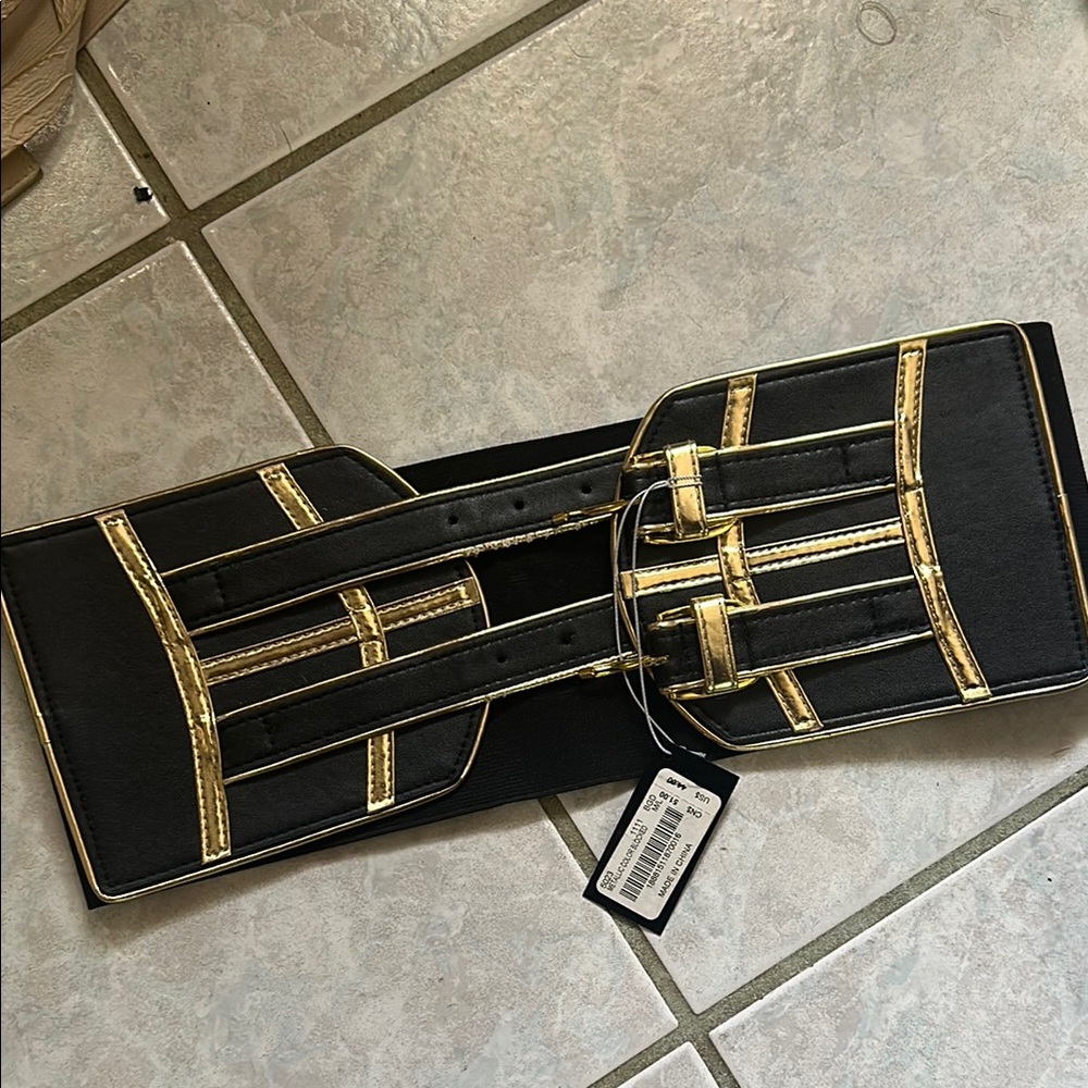 Black and Gold Wide Belt